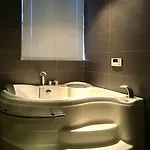 Japanese Style Hotel Momoyama